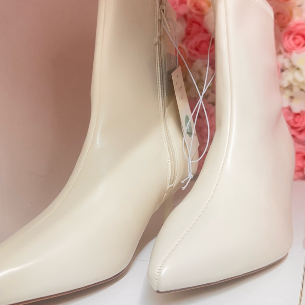 A New Day Cream Heeled Boots Sleek Design